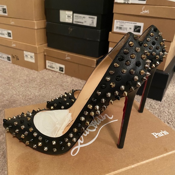 COPY - Christian Louboutin pumps - Picture 1 of 7